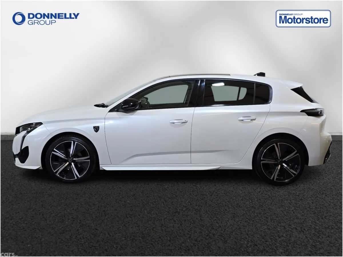 Peugeot 308 Hatchback, Petrol, 2023, White