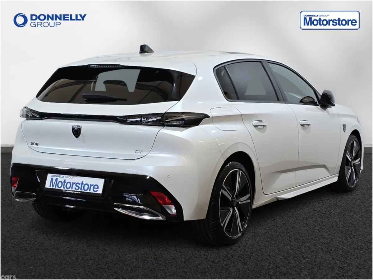 Peugeot 308 Hatchback, Petrol, 2023, White