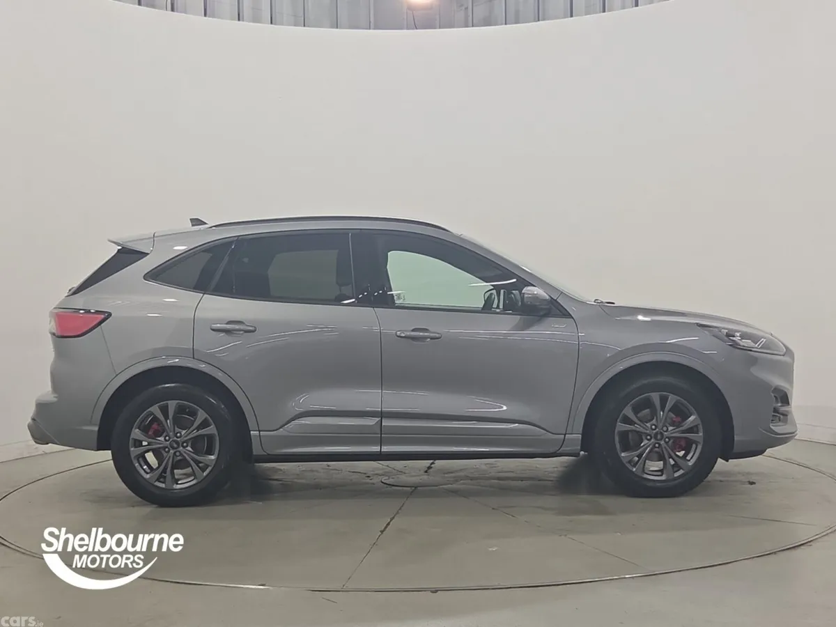 Ford Kuga Hatchback, Petrol, 2023, Silver