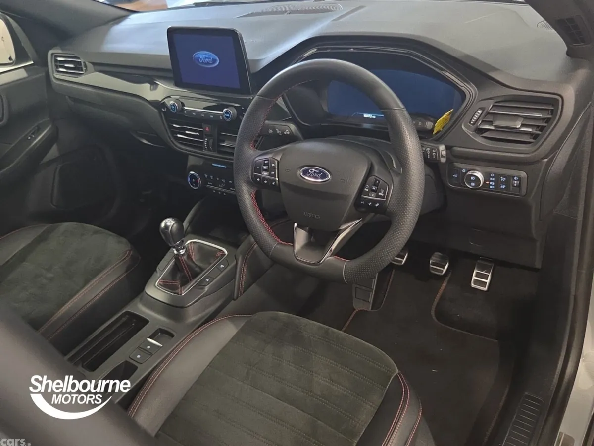 Ford Kuga Hatchback, Petrol, 2023, Silver