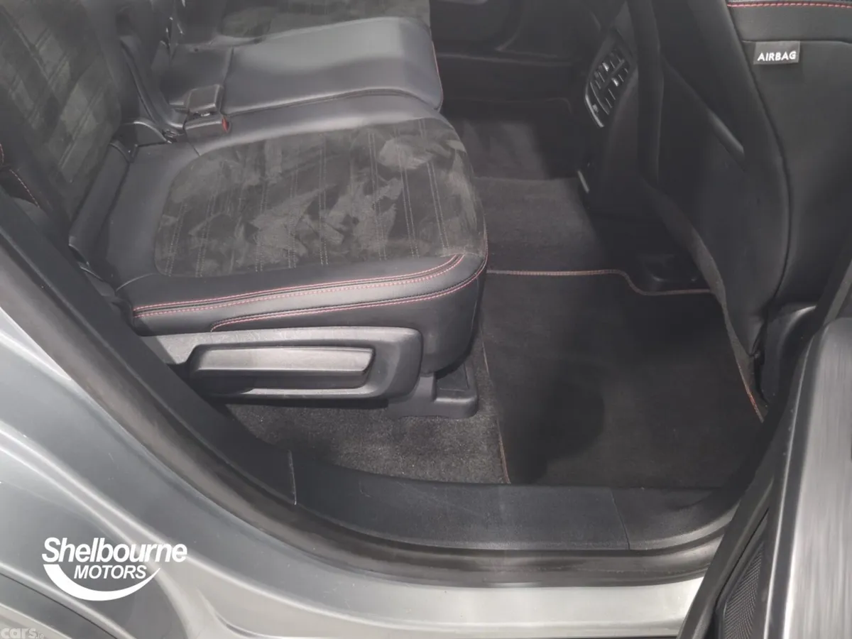 Ford Kuga Hatchback, Petrol, 2023, Silver