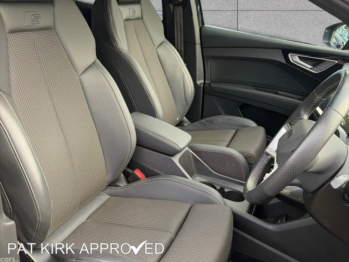 Audi Q4 SUV, Electric, 2023, Black