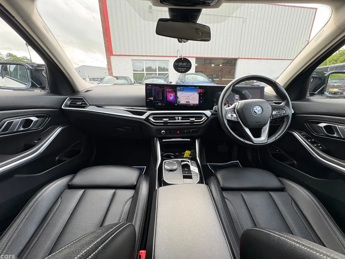 BMW 3-Series Saloon, Petrol Hybrid, 2022, White