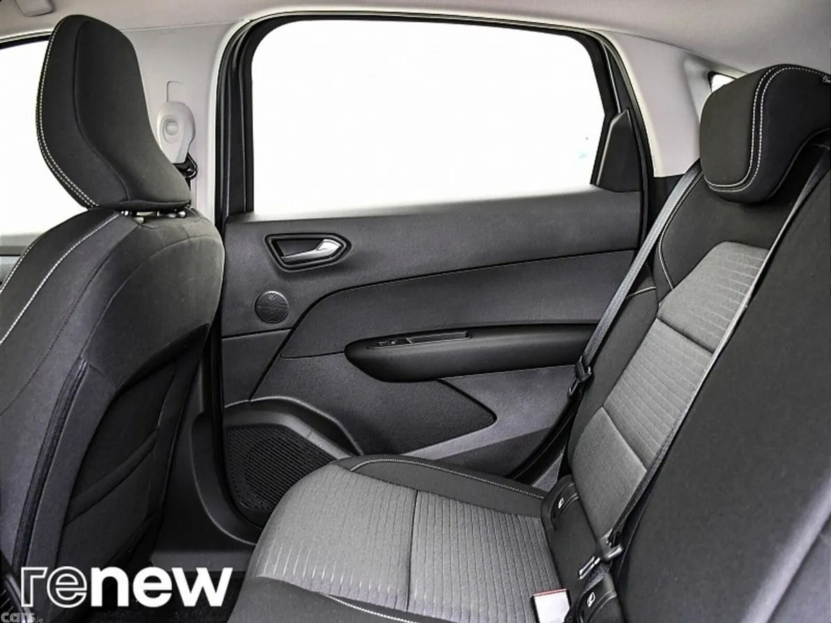 Renault Arkana SUV, Petrol, 2023, Grey