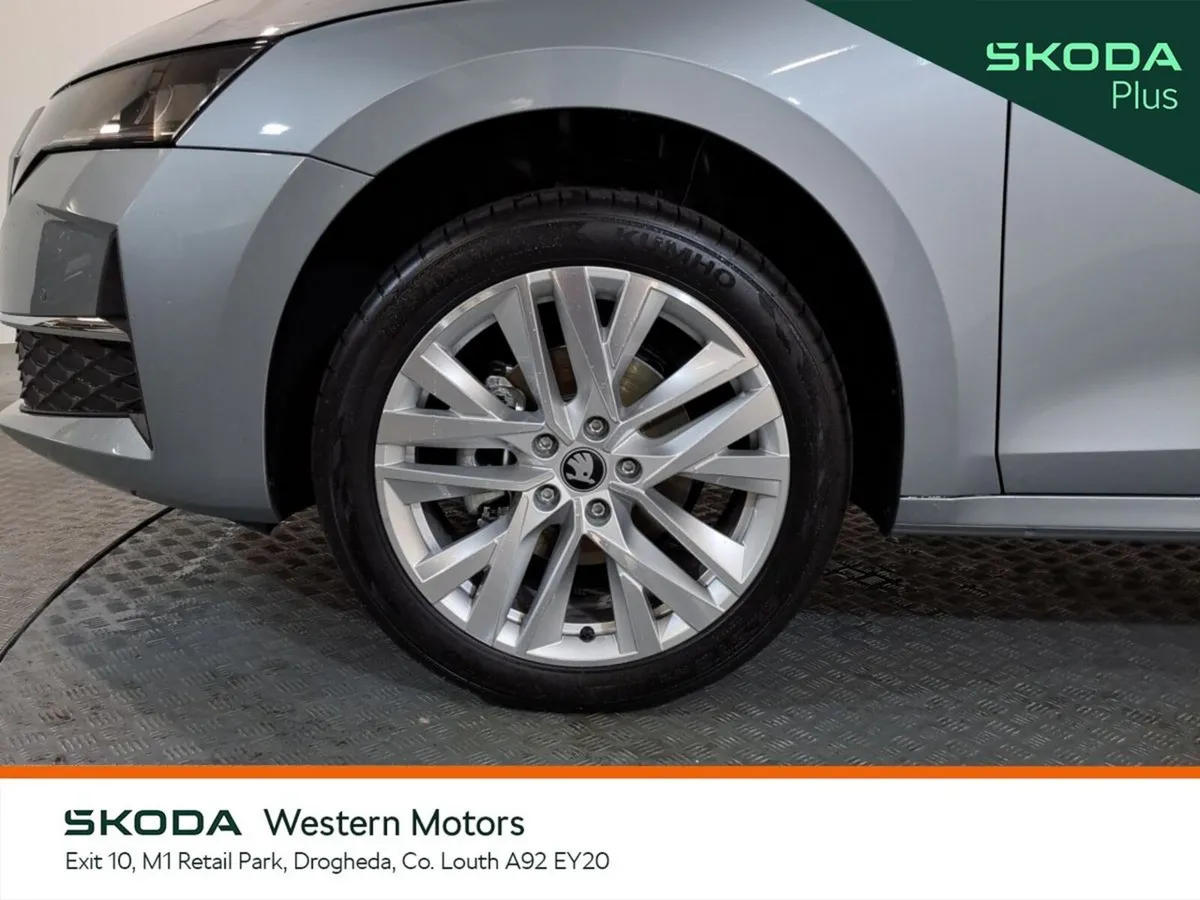 Skoda Octavia Saloon, Petrol, 2026, Silver