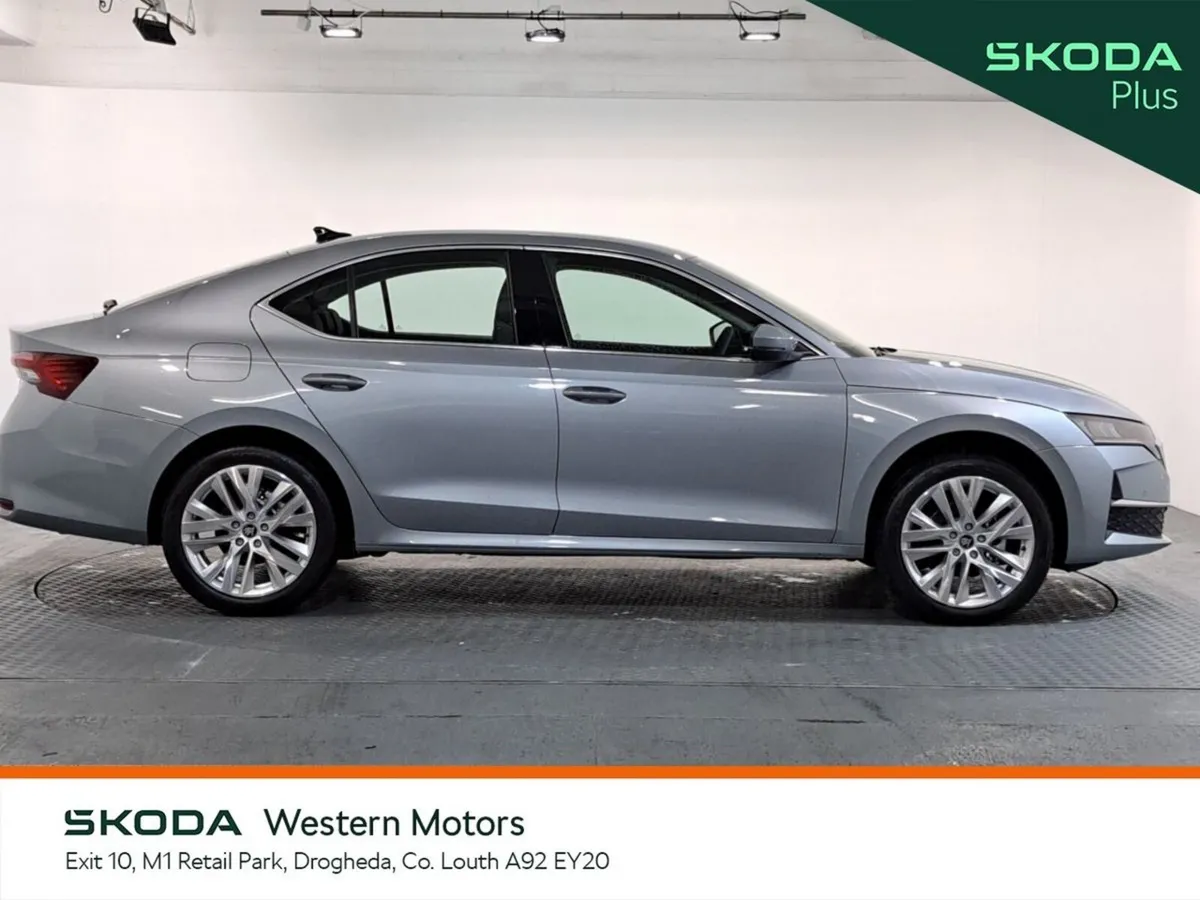 Skoda Octavia Saloon, Petrol, 2026, Silver