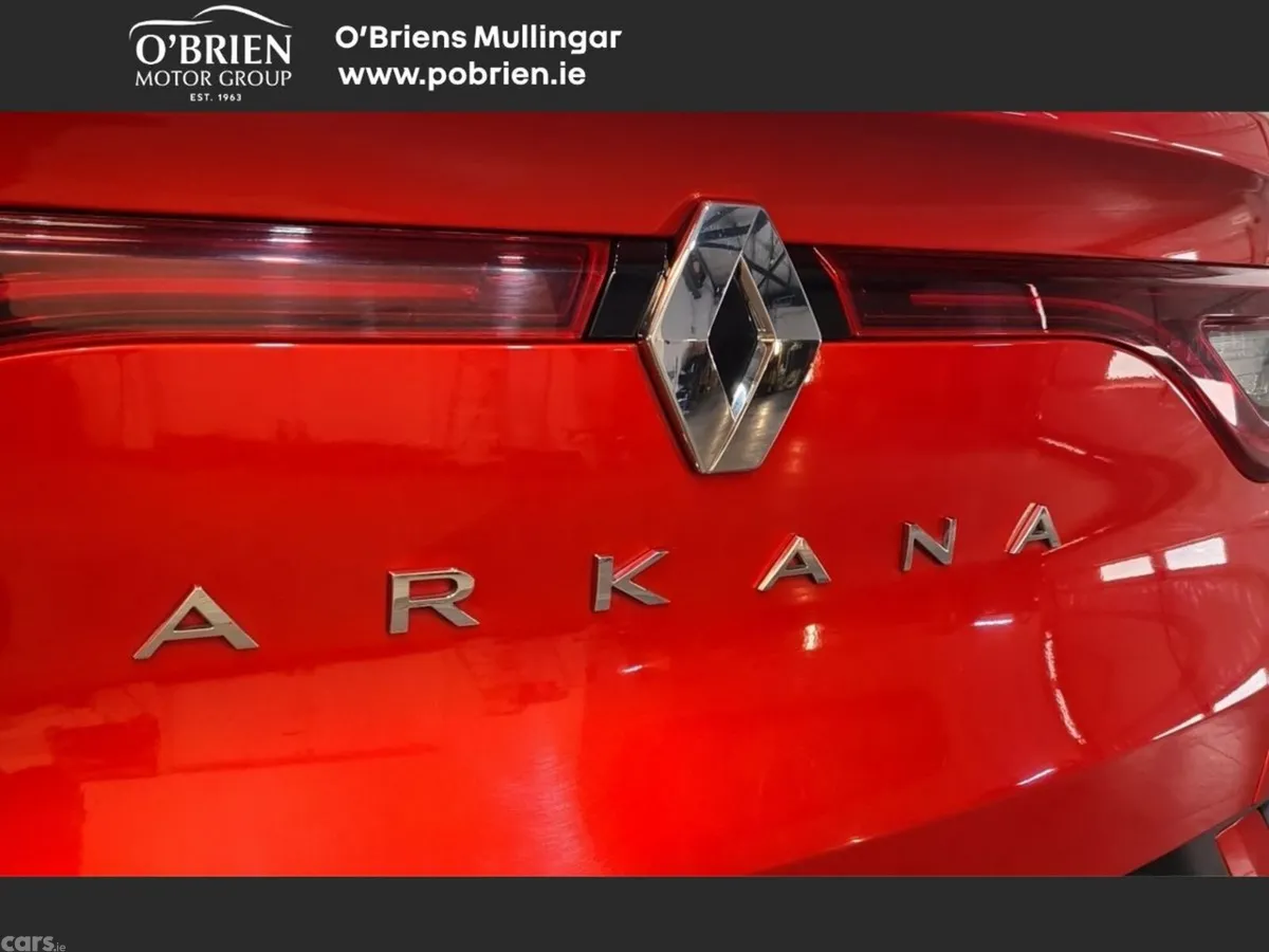 Renault Arkana Hatchback, Petrol, 2021, Red