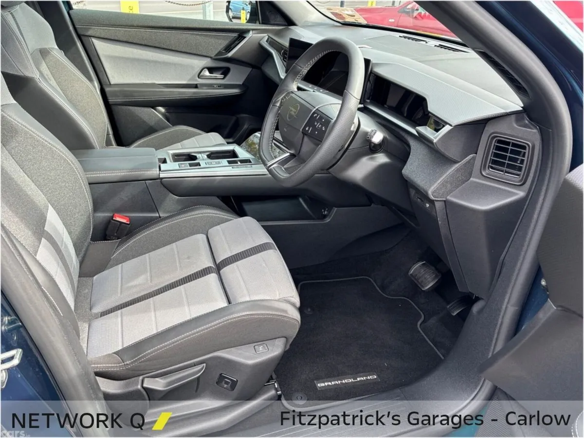 Opel Grandland SUV, Petrol Hybrid, 2026, Green