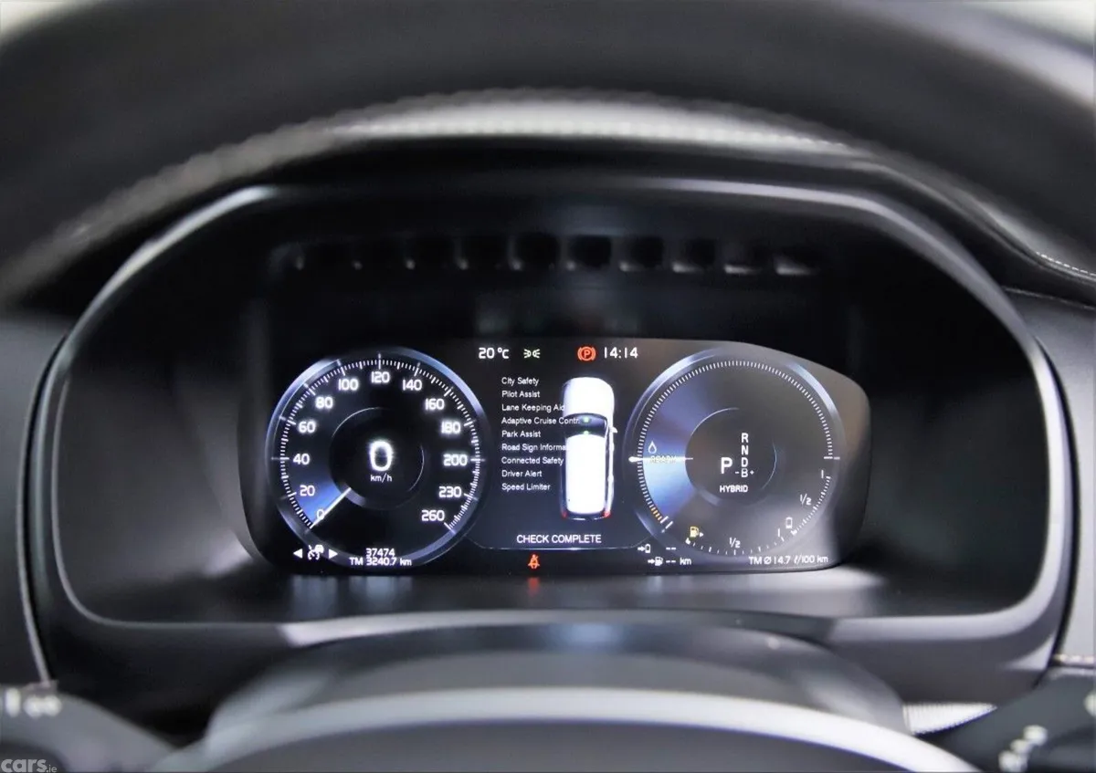 Volvo XC90 SUV, Petrol Plug-in Hybrid, 2021, Grey