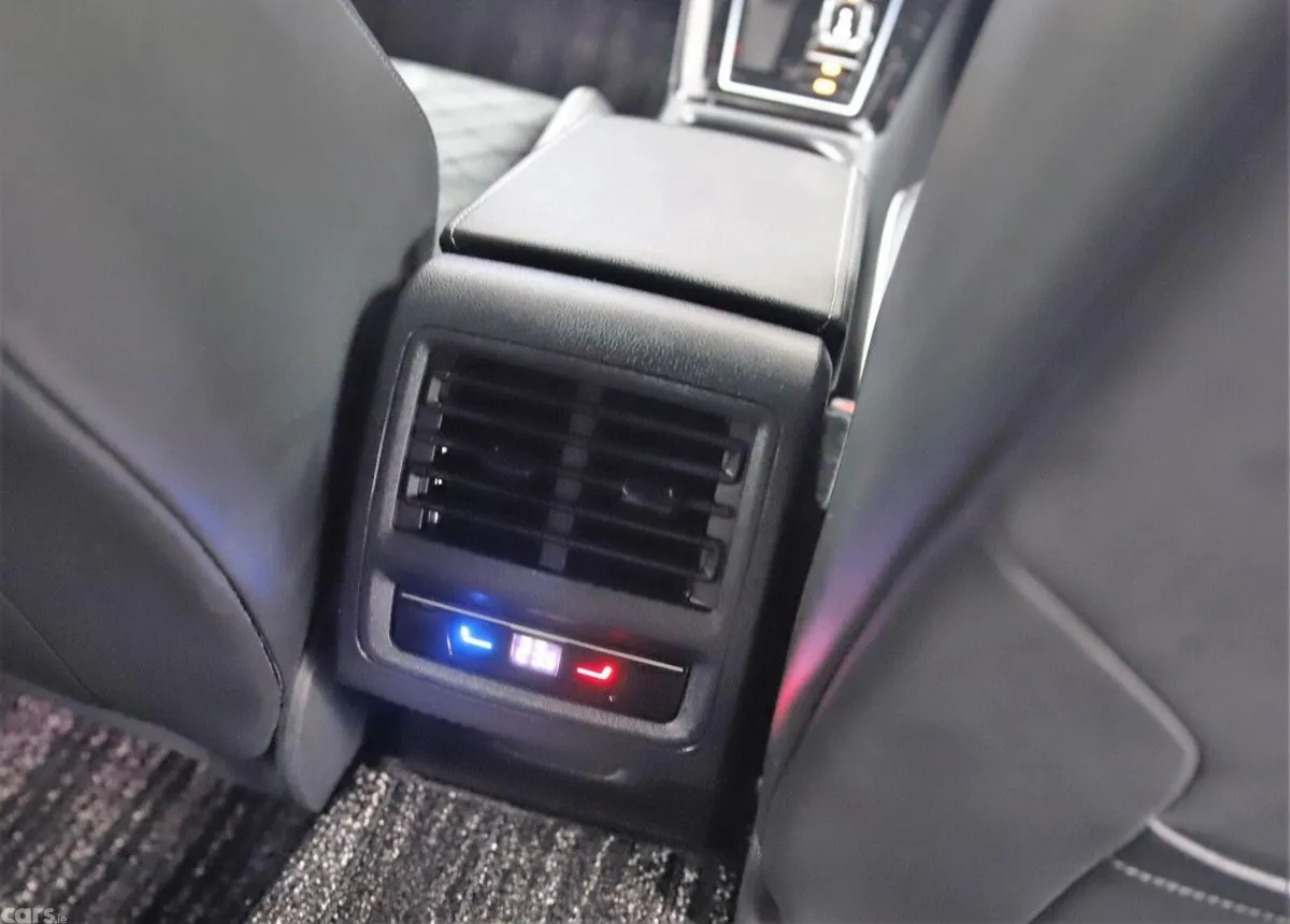 Volkswagen Golf Hatchback, Petrol Hybrid, 2023, Black