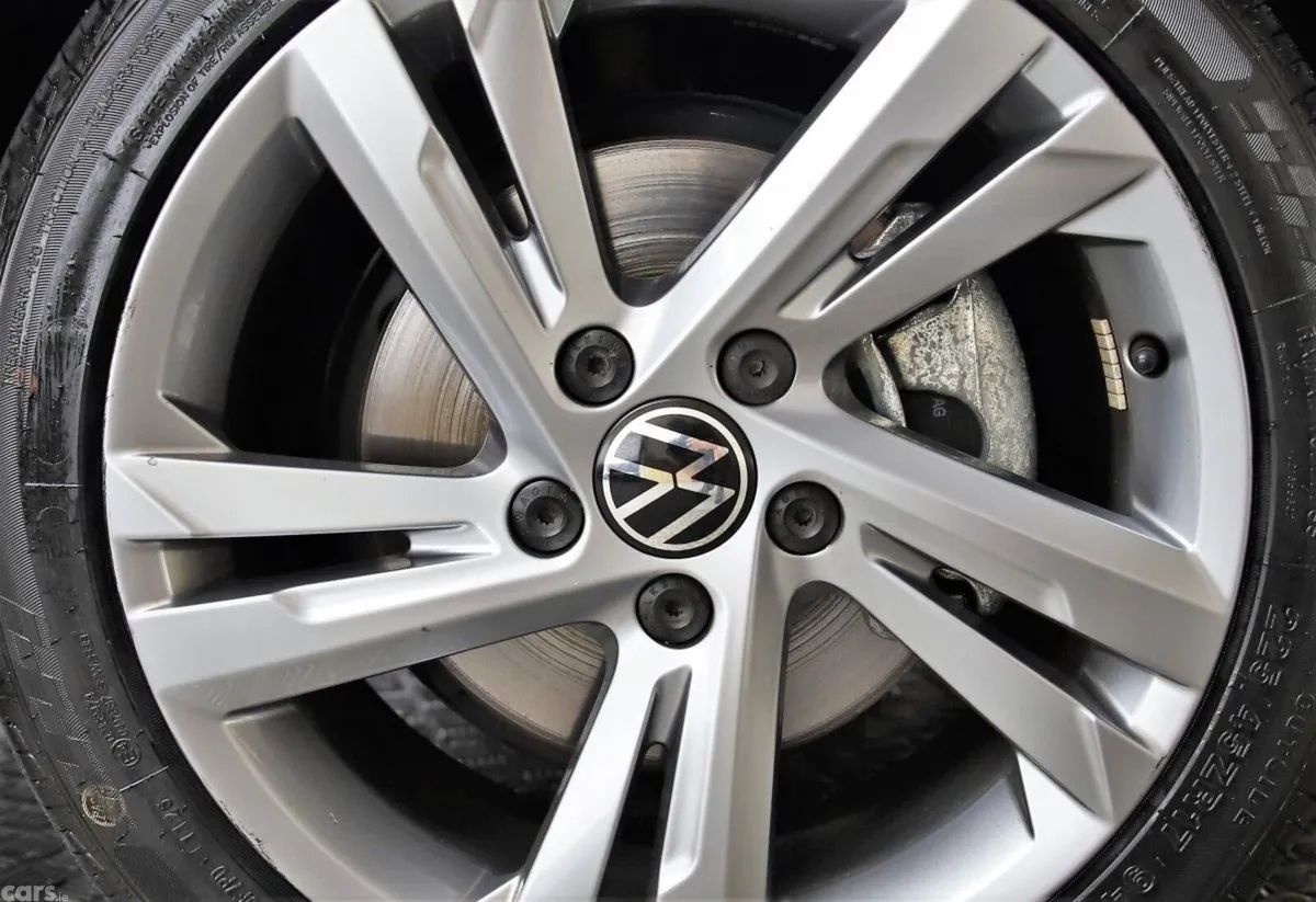 Volkswagen Golf Hatchback, Petrol Hybrid, 2023, Black