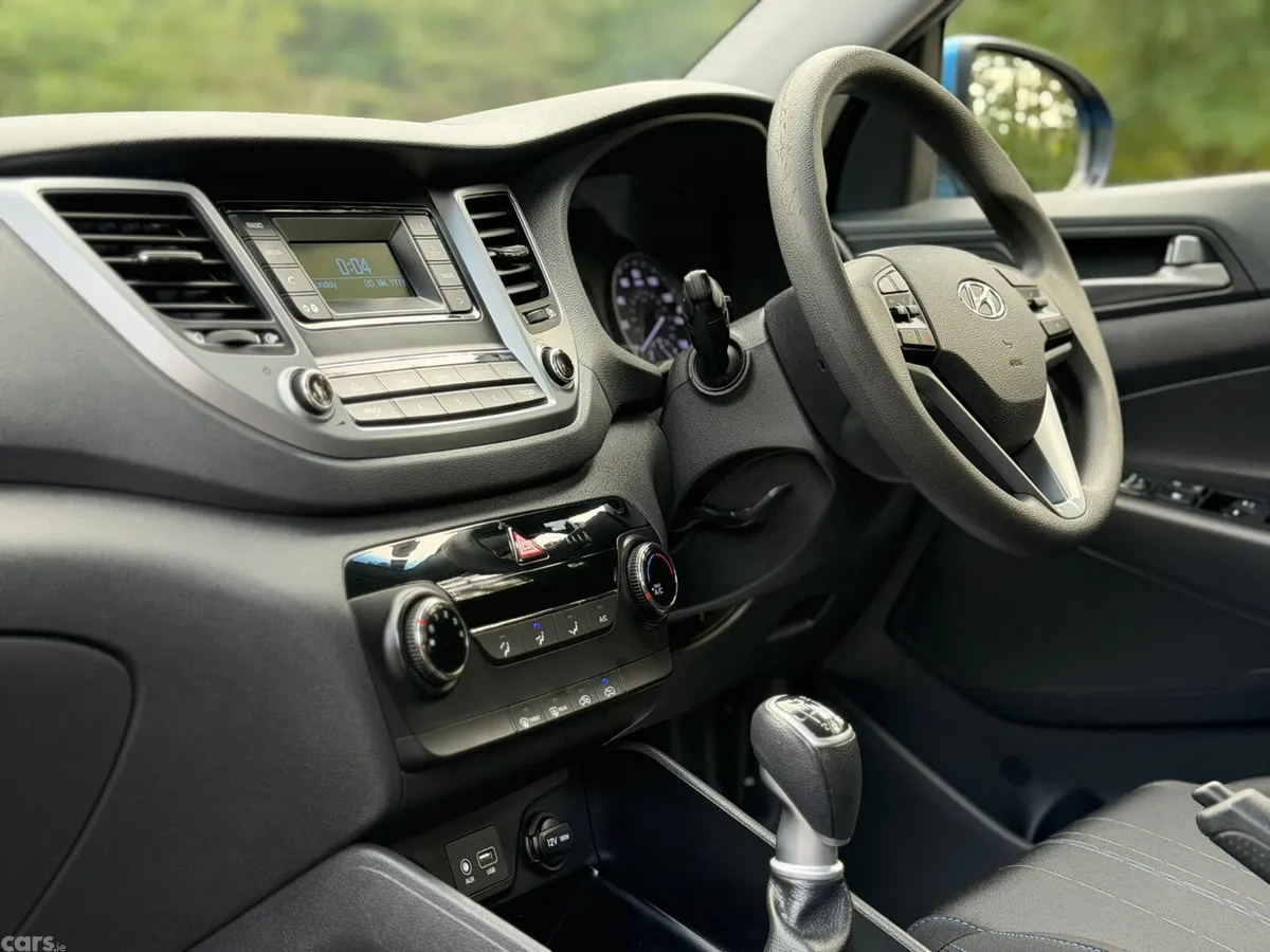 Hyundai Tucson SUV, Diesel, 2017, Blue