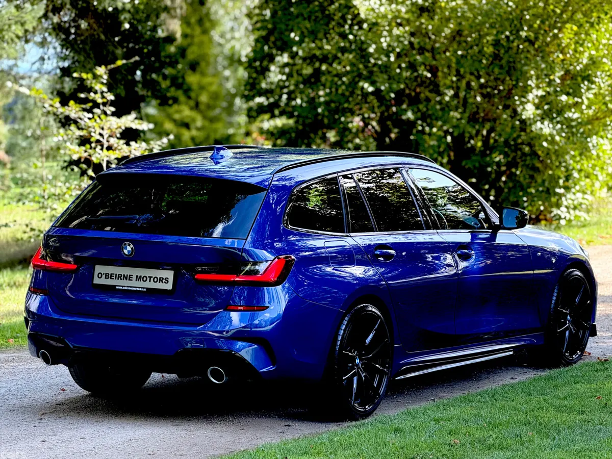 BMW 3-Series Estate, Diesel, 2022, Blue