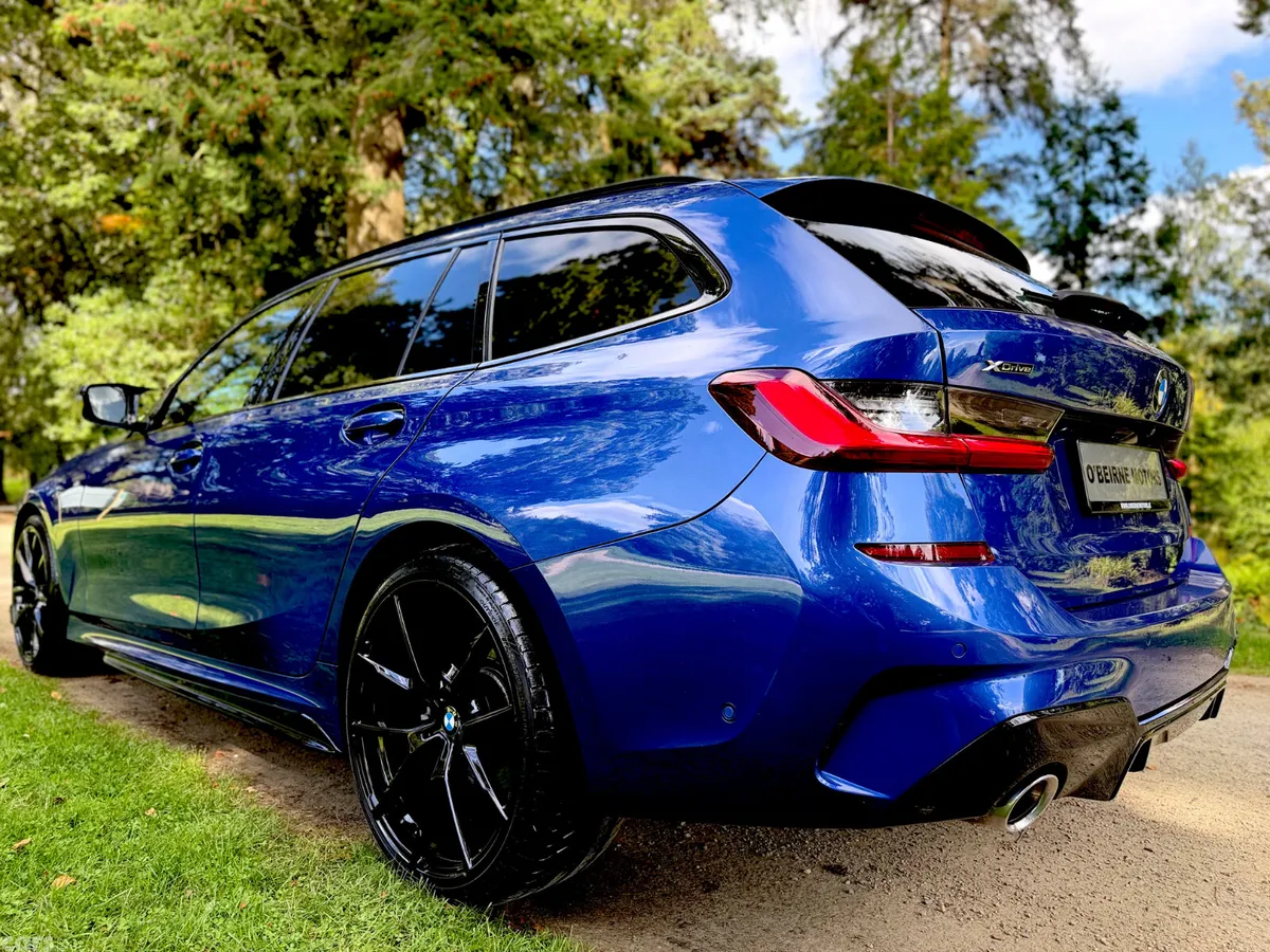 BMW 3-Series Estate, Diesel, 2022, Blue
