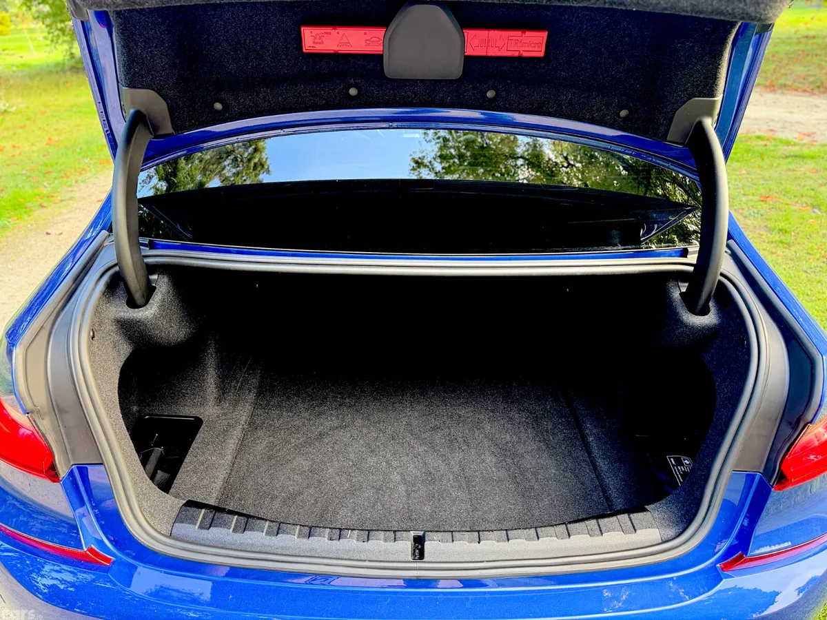 BMW 3-Series Saloon, Diesel, 2022, Blue