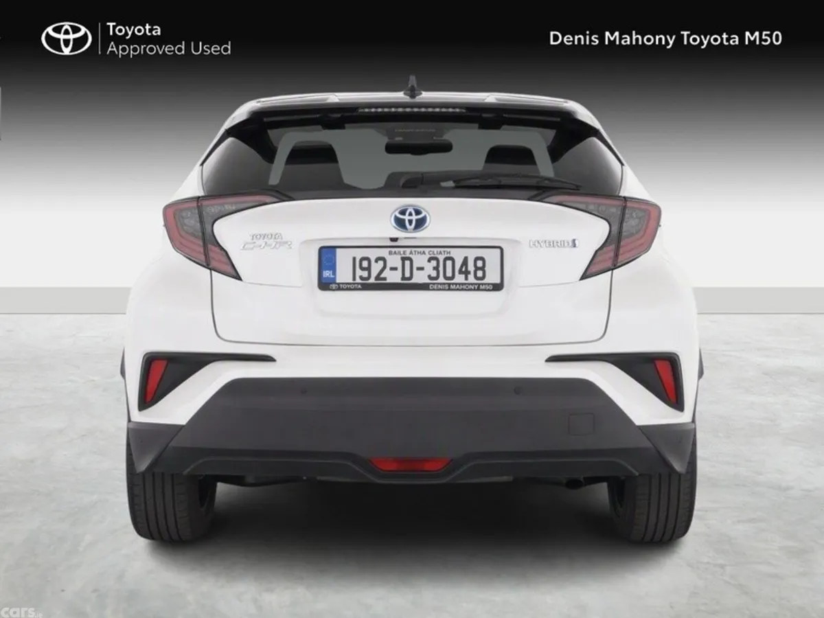 Toyota C-HR SUV, Petrol Hybrid, 2019, White