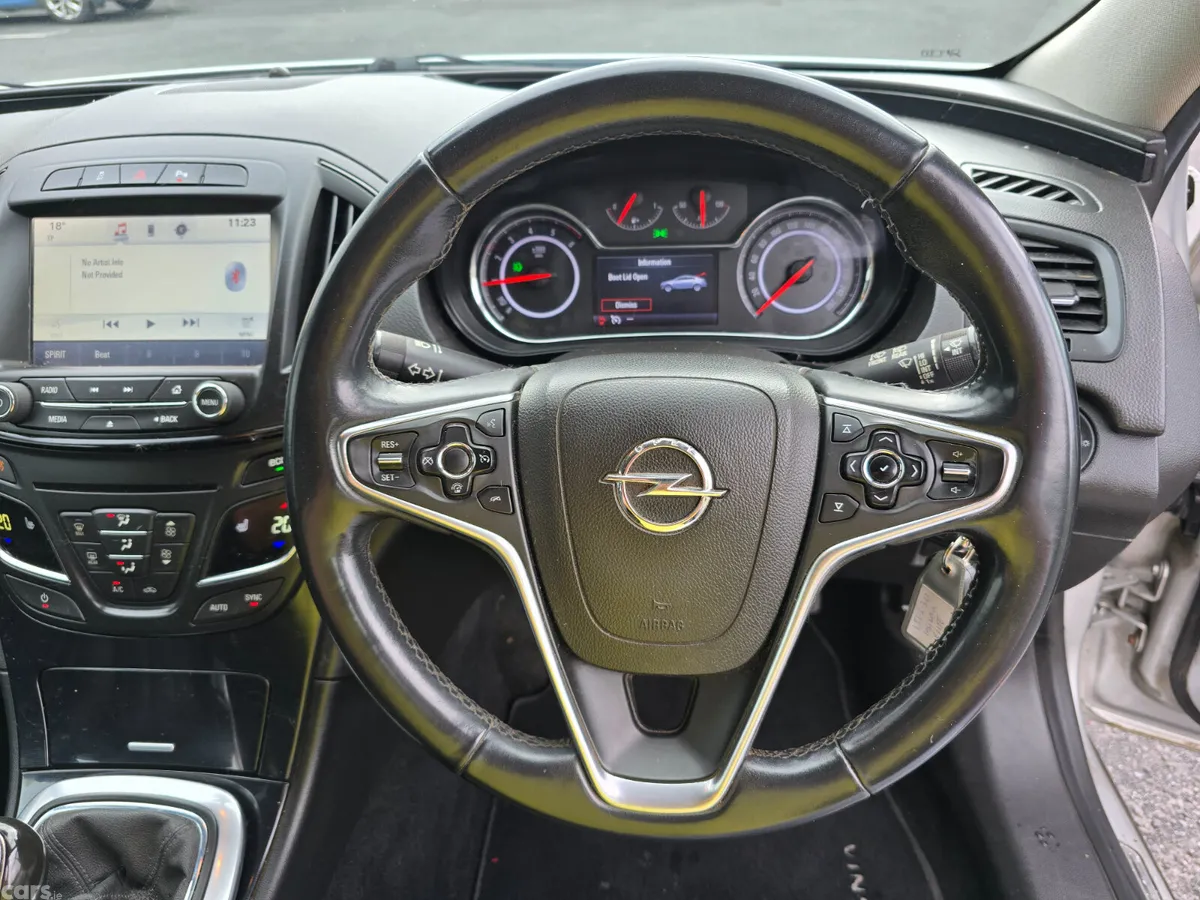 Opel Insignia MPV, Diesel, 2015, Silver
