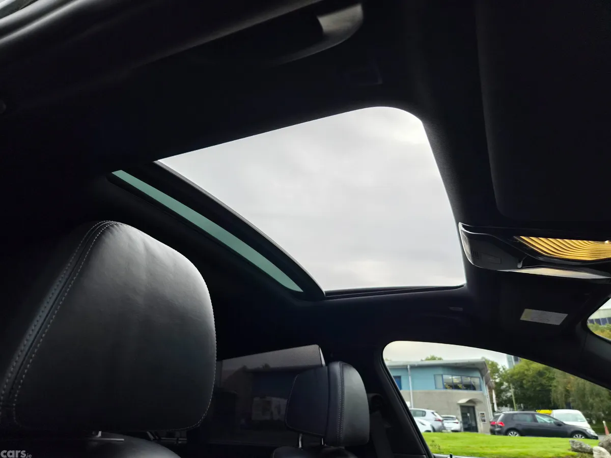 BMW 7-Series Saloon, Petrol Hybrid, 2016, Black