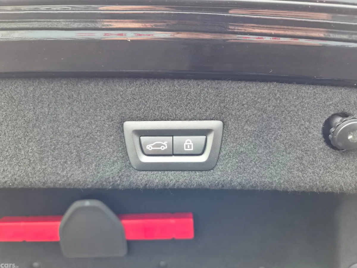 BMW 7-Series Saloon, Petrol Hybrid, 2016, Black