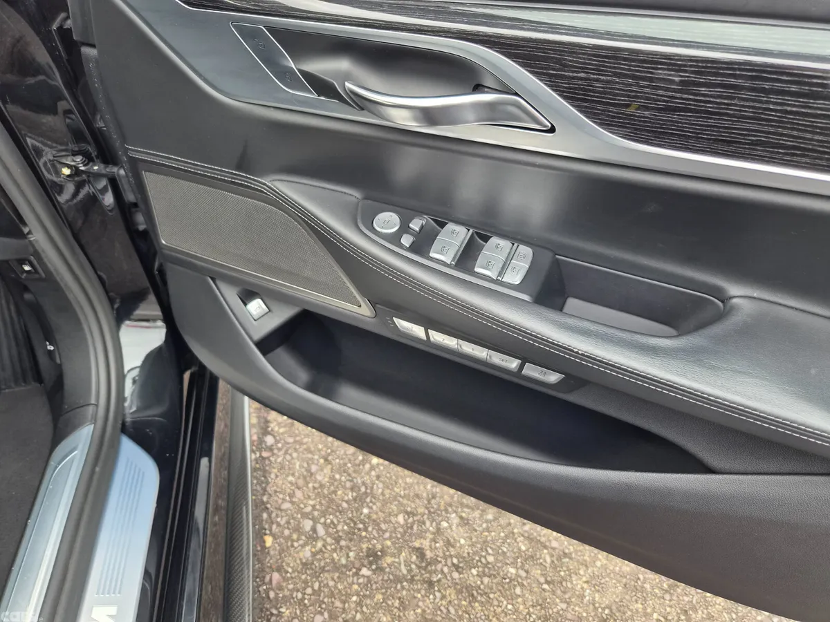 BMW 7-Series Saloon, Petrol Hybrid, 2016, Black