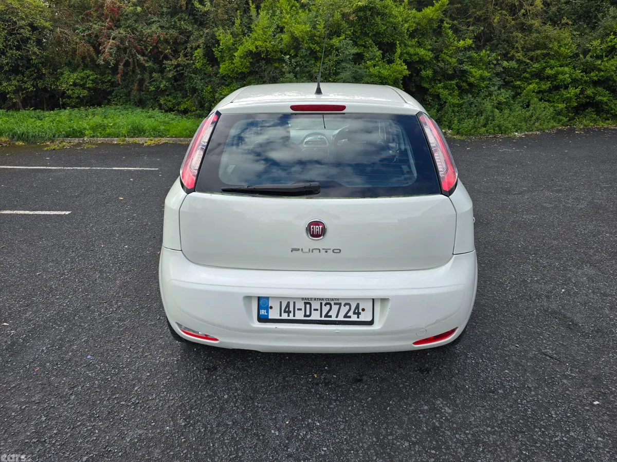 Fiat Punto Hatchback, Petrol, 2014, White