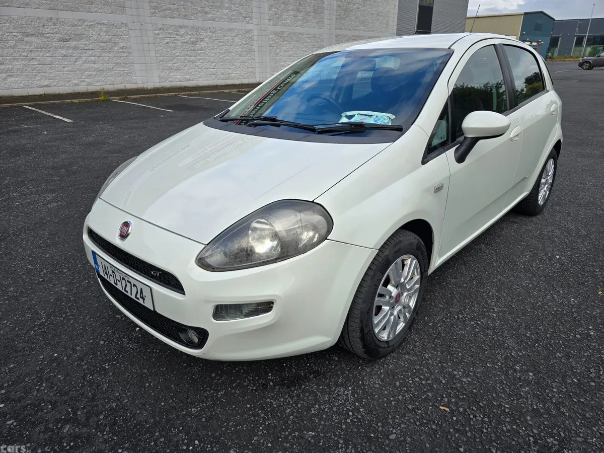 Fiat Punto Hatchback, Petrol, 2014, White