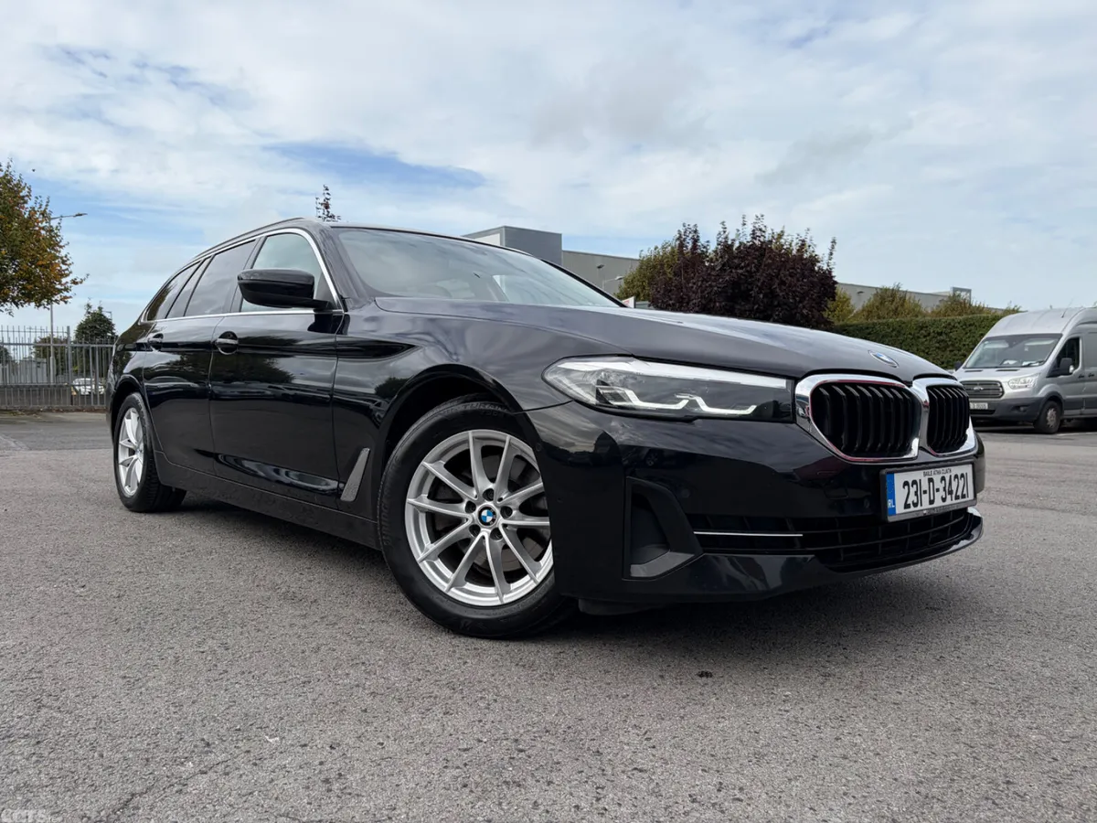 BMW 5-Series Estate/Jeep, Diesel, 2023, Black