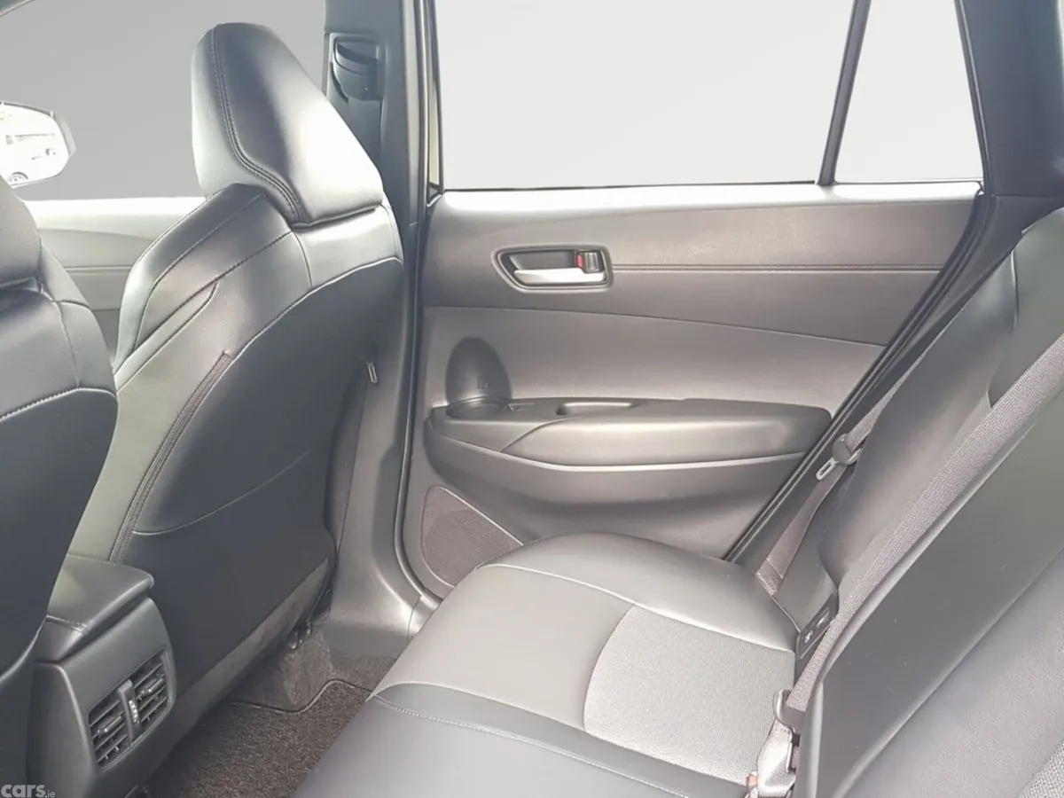 Toyota Corolla Cross SUV, Petrol Hybrid, 2022, Black