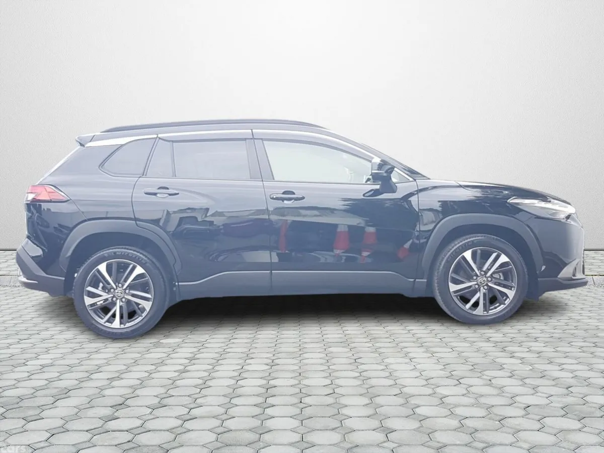 Toyota Corolla Cross SUV, Petrol Hybrid, 2022, Black