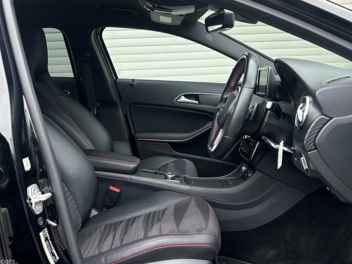 Mercedes-Benz A-Class Hatchback, Petrol, 2015, Black