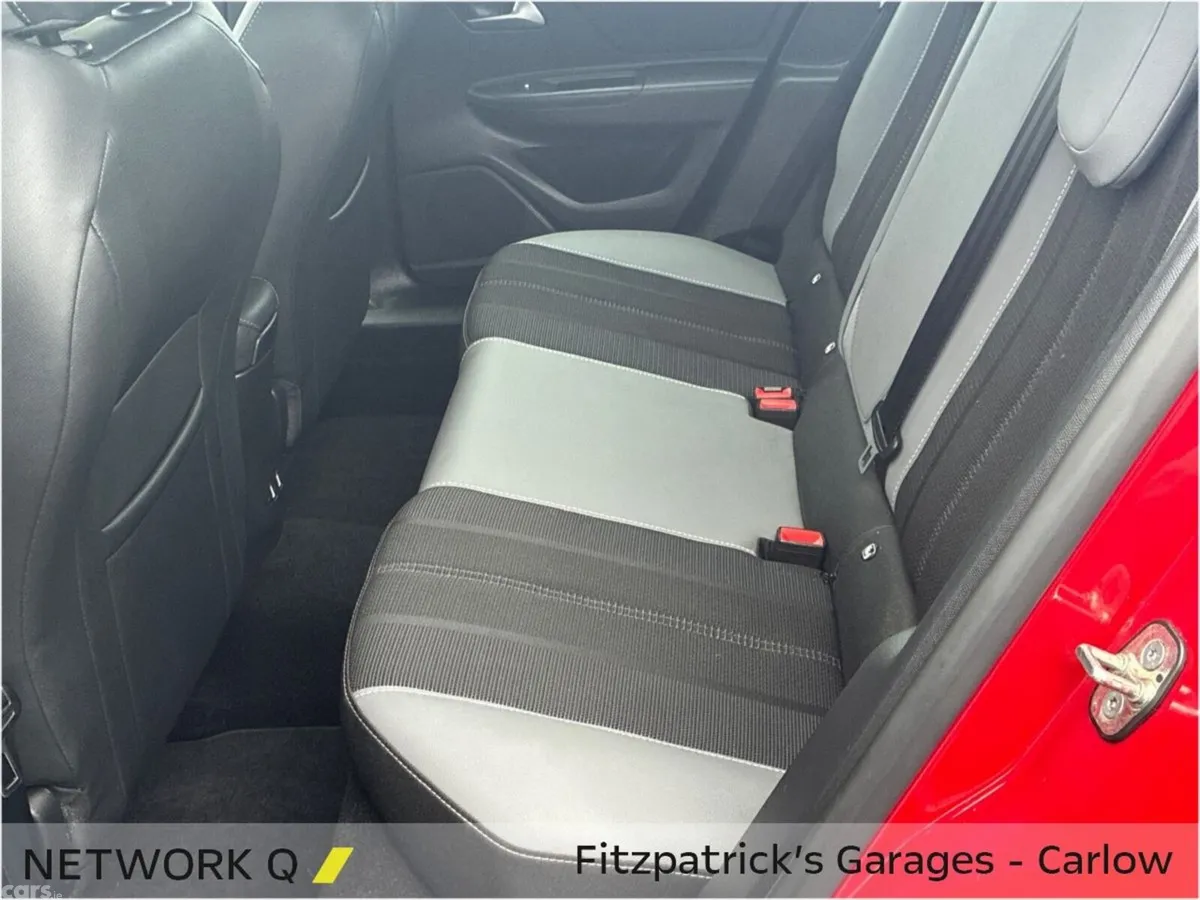 Opel Mokka SUV, Petrol, 2025, Red
