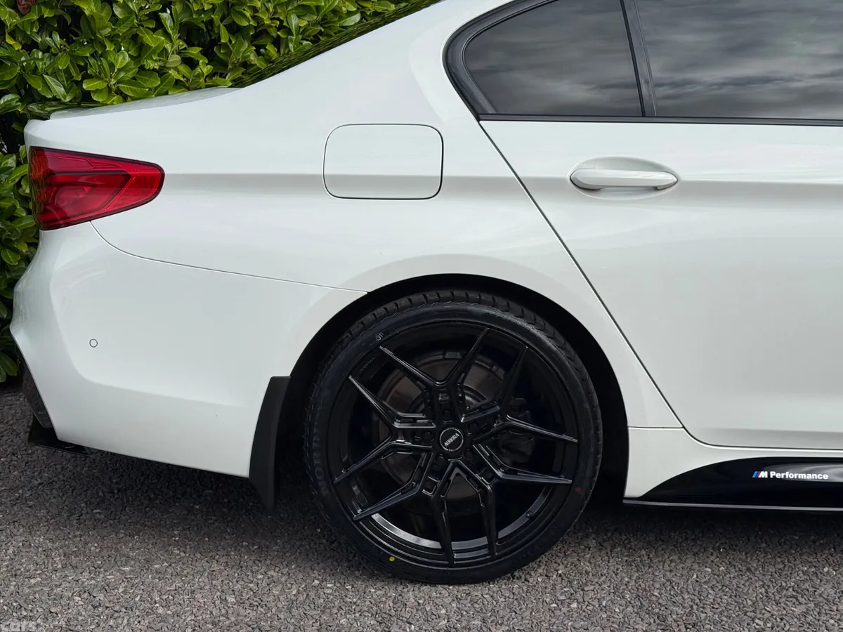 BMW 5-Series Saloon, Diesel, 2019, White