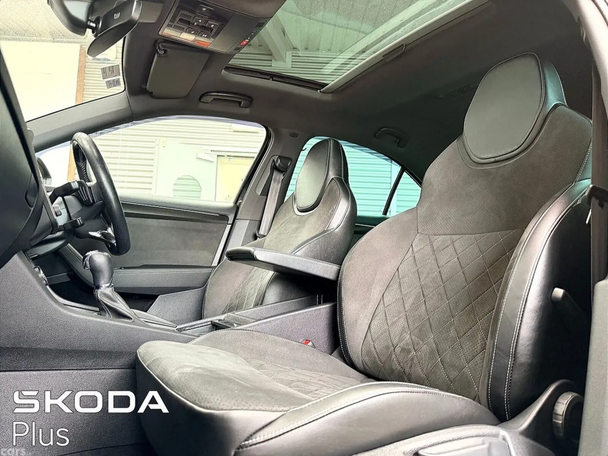 Skoda Superb Saloon, Diesel, 2023, Black