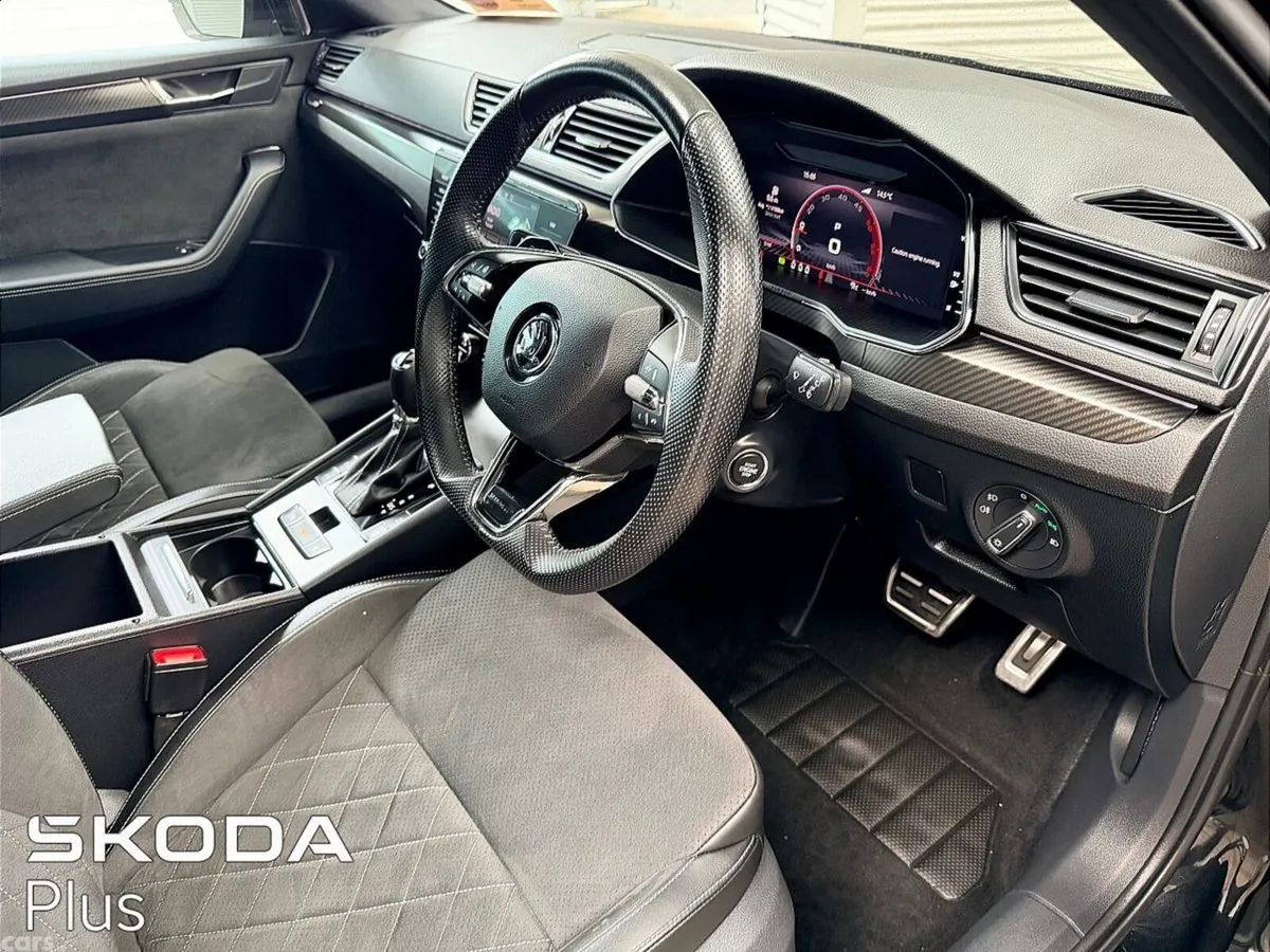 Skoda Superb Saloon, Diesel, 2023, Black