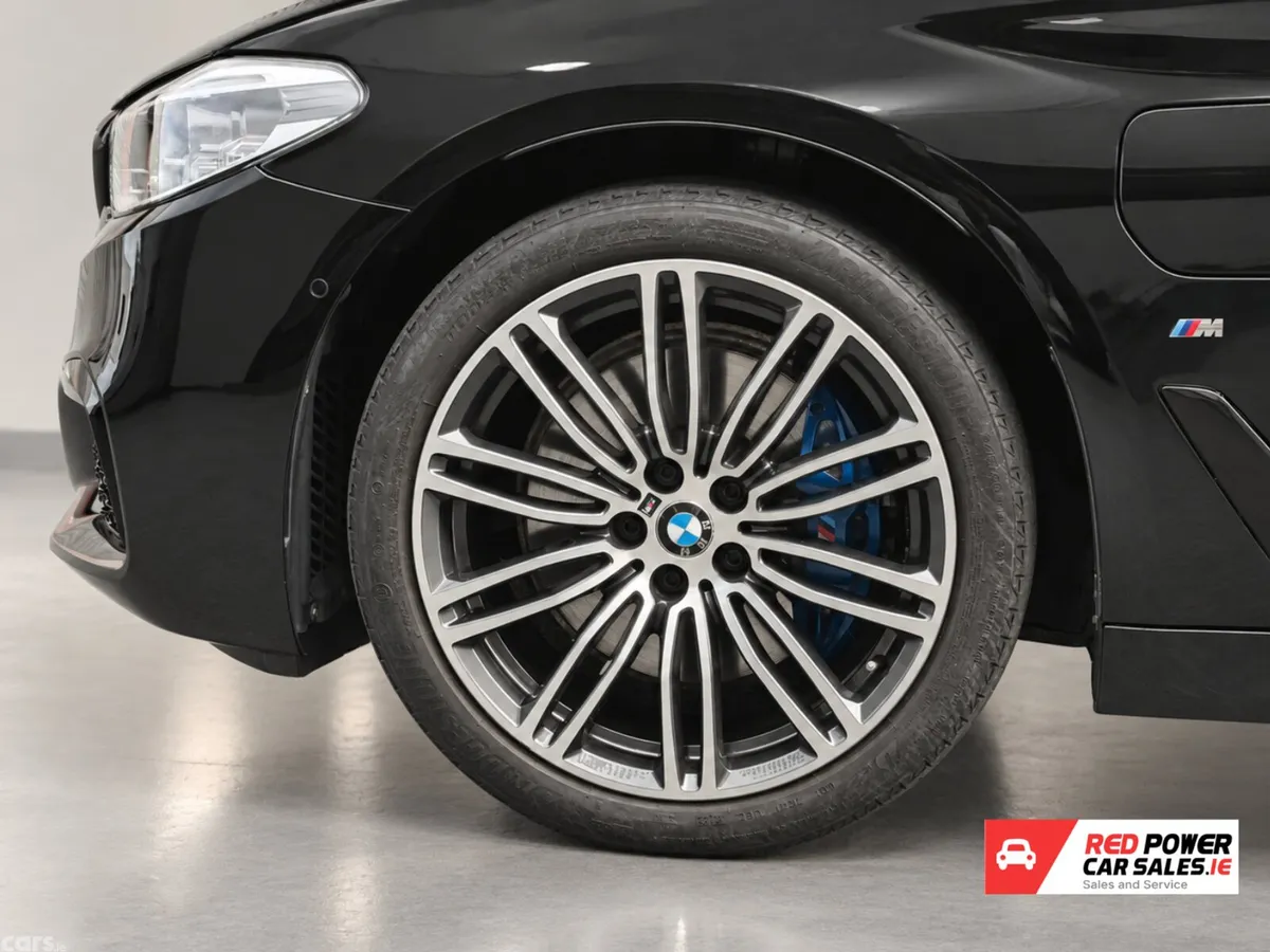 BMW 5-Series Saloon, Petrol Plug-in Hybrid, 2018, Black
