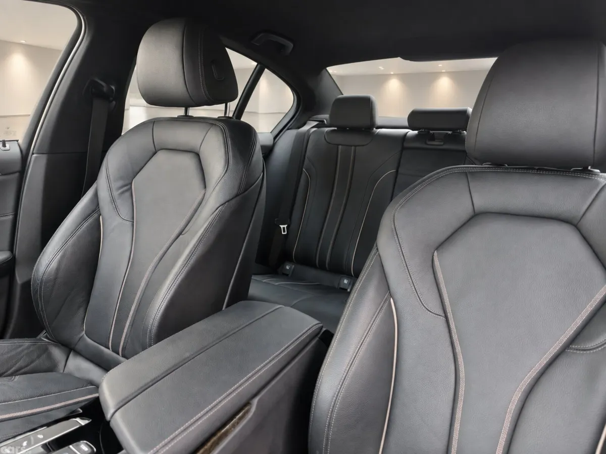 BMW 5-Series Saloon, Petrol Plug-in Hybrid, 2018, Black