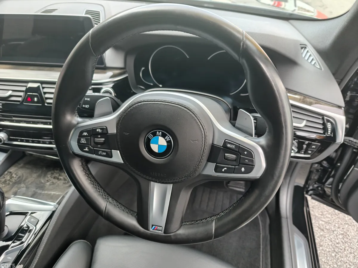 BMW 5-Series Saloon, Petrol Plug-in Hybrid, 2018, Black