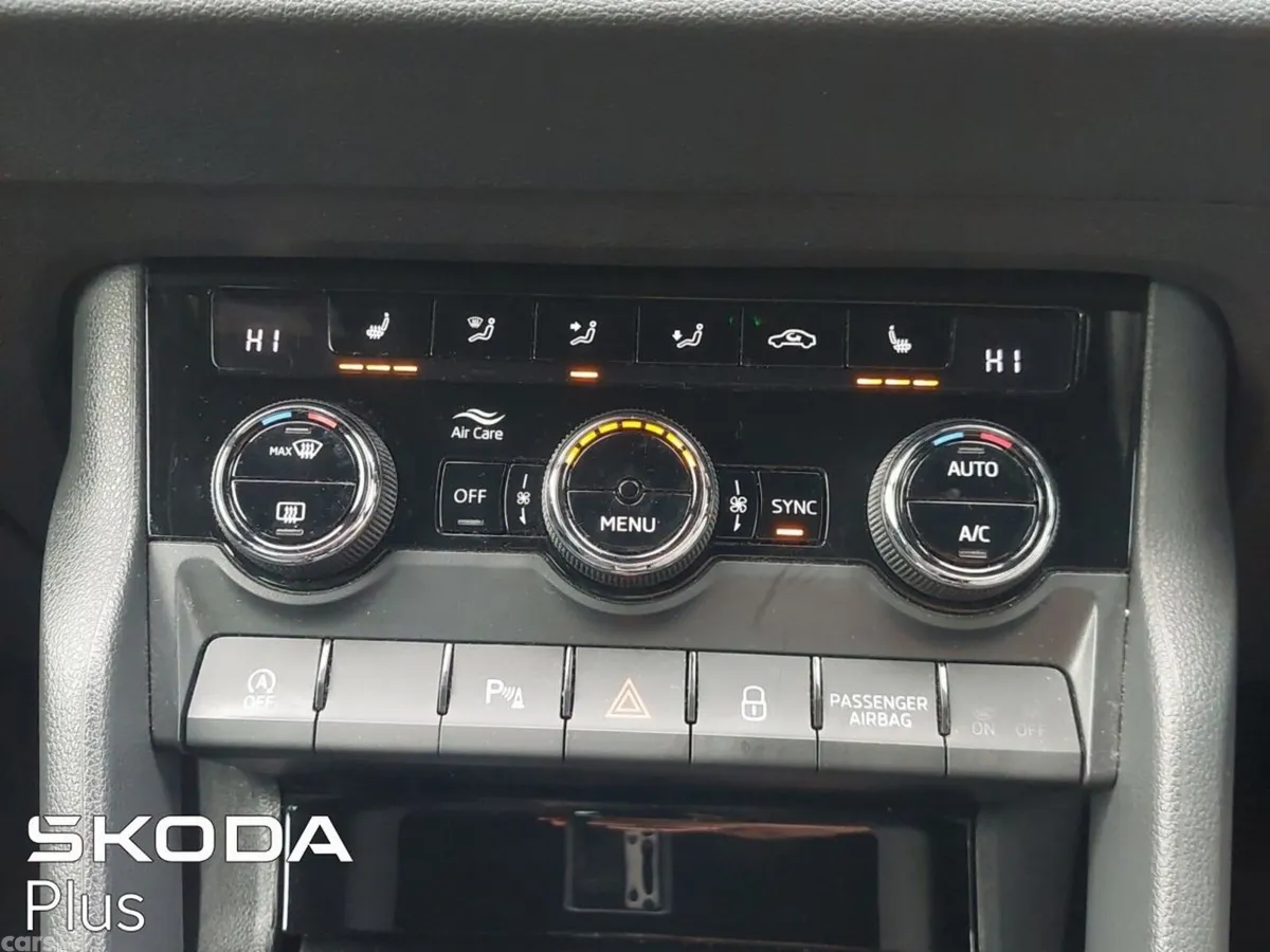 Skoda Karoq SUV, Diesel, 2024, Grey