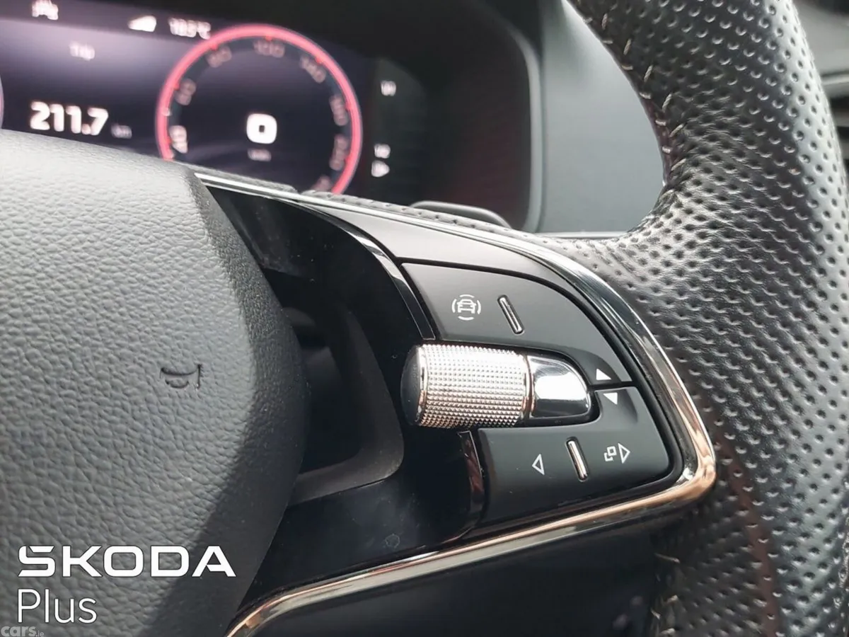 Skoda Karoq SUV, Diesel, 2024, Grey