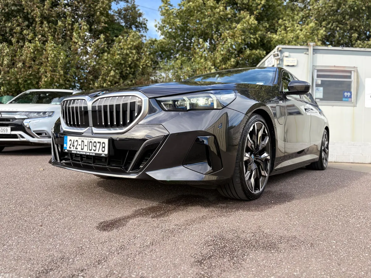 BMW 5-Series Saloon, Petrol Plug-in Hybrid, 2024, Grey