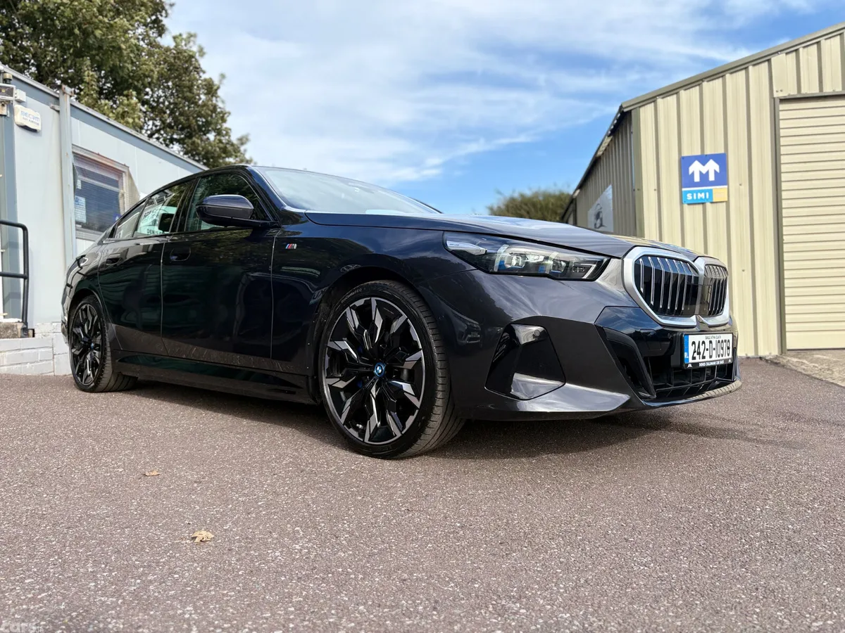 BMW 5-Series Saloon, Petrol Plug-in Hybrid, 2024, Grey