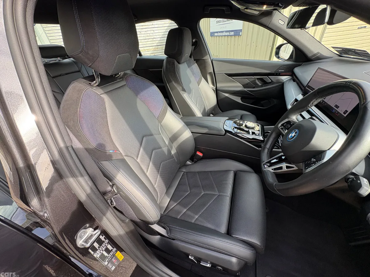 BMW 5-Series Saloon, Petrol Plug-in Hybrid, 2024, Grey