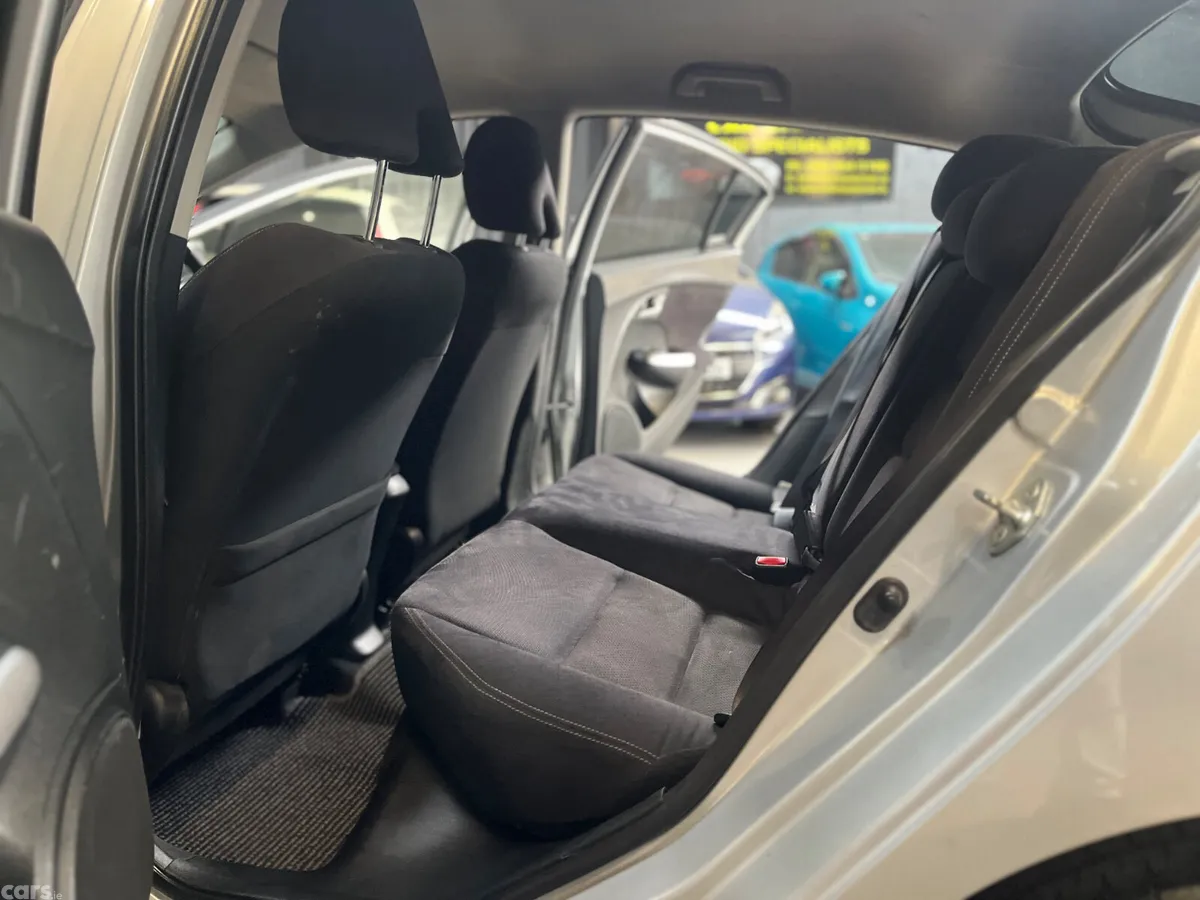 Honda Insight Hatchback, Petrol Hybrid, 2013, Silver