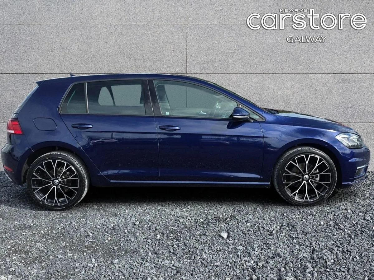 Volkswagen Golf Hatchback, Petrol, 2018, Blue