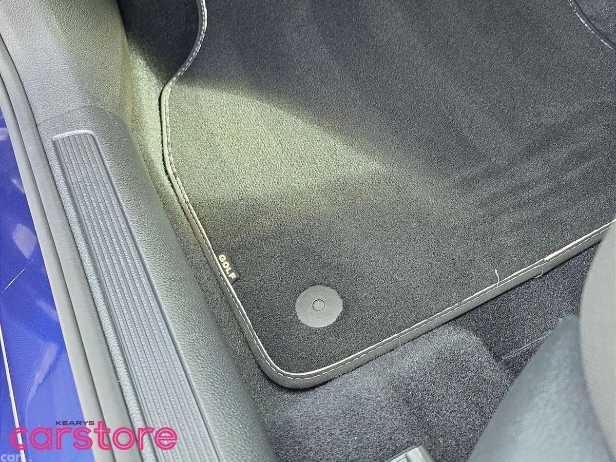 Volkswagen Golf Hatchback, Petrol, 2018, Blue