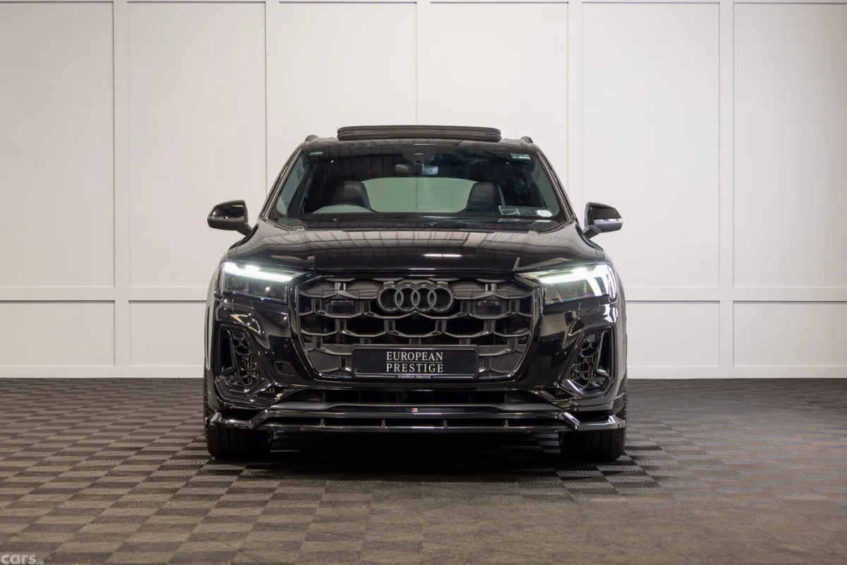 Audi Q7 SUV, Petrol Plug-in Hybrid, 2025, Black