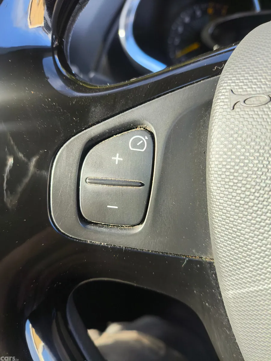 Renault Clio Hatchback, Petrol, 2014, Silver