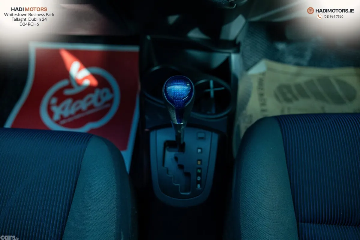 Toyota Aqua Hatchback, Petrol Hybrid, 2015, Blue