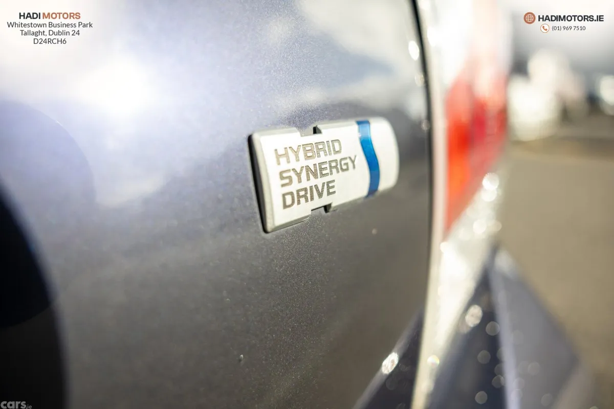 Toyota Aqua Hatchback, Petrol Hybrid, 2015, Blue