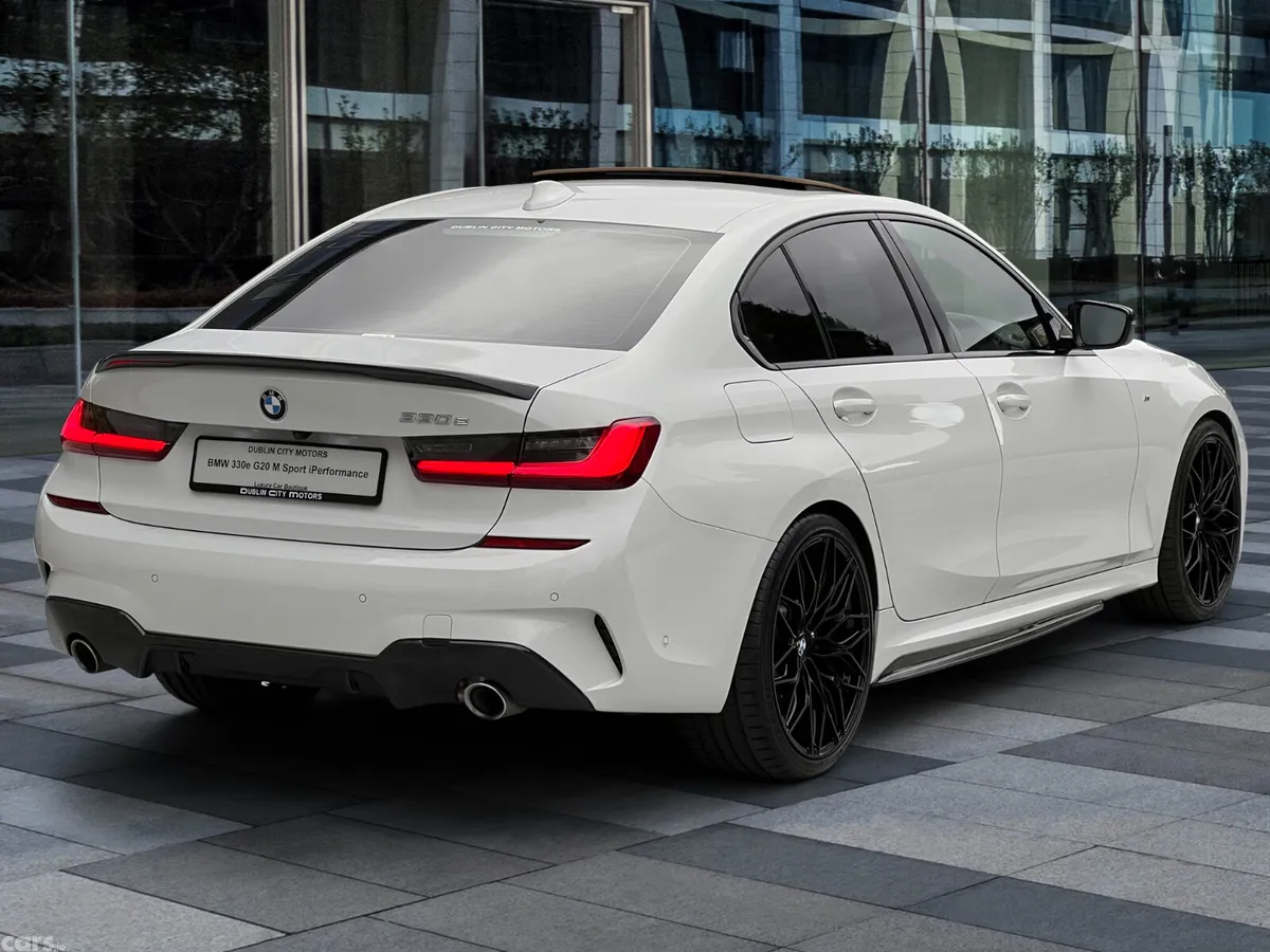 BMW 3-Series Saloon, Petrol Plug-in Hybrid, 2021, White